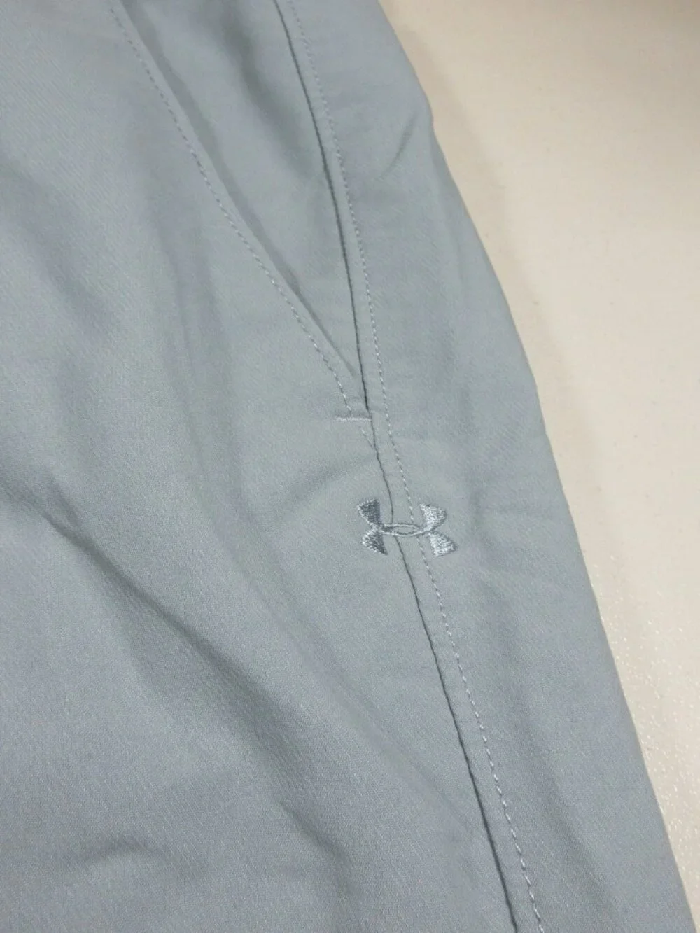 Under Armour mens solid gray stretch nylon Match Play golf pants 38x32